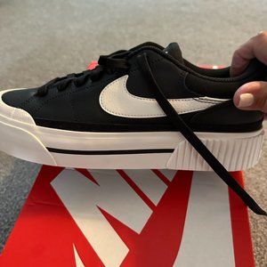 Womens Nike Court Legacy LIFT